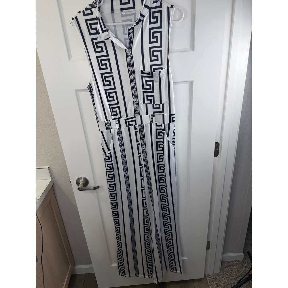 Womens Black White Greek Key Stripe Sleeveless Button Front Jumpsuit Size M‎